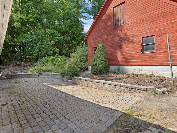 4th image of 1 Ridgewood Circle