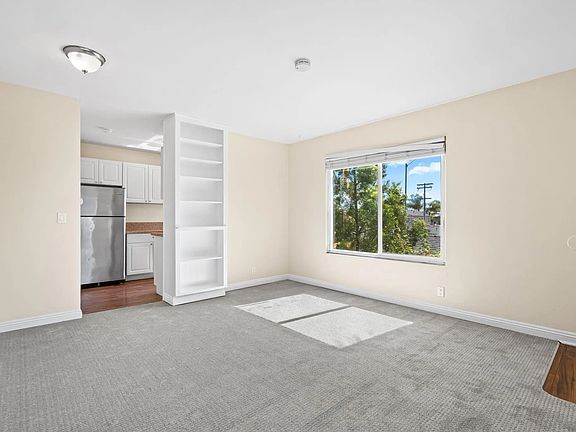 5th image of 4414 37th St
