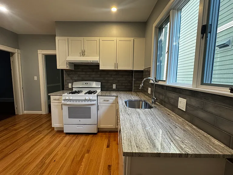 45 Roberts Rd #1 — Photo 11