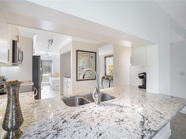 1250 Yesica Ann CIR #E106, NAPLES, FL 34110