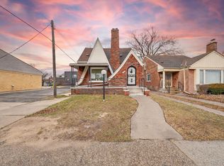 17127 Griggs St, Detroit, MI 48221