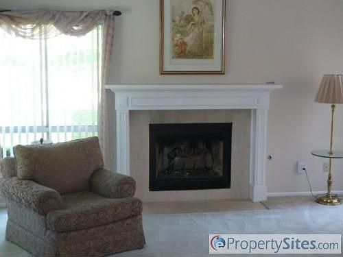 3rd image of 329 N Sprucewood Ave