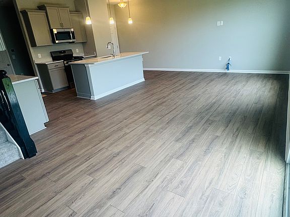 5th image of 5032 Pebble Ct