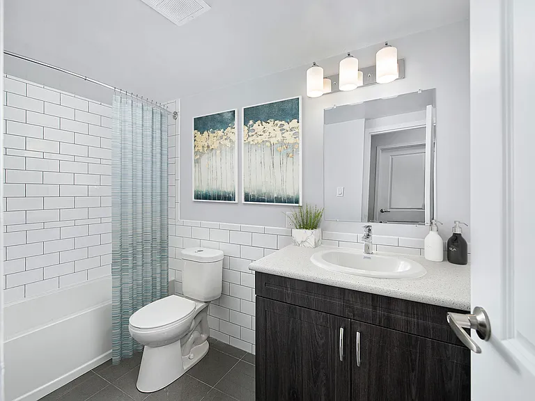 53 Adelaide St N #506 — Photo 6