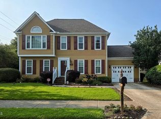 5301 Peacenest Dr, Raleigh, NC 27610