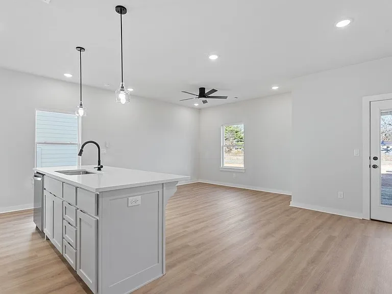 1711 Cuppett Cir — Photo 13