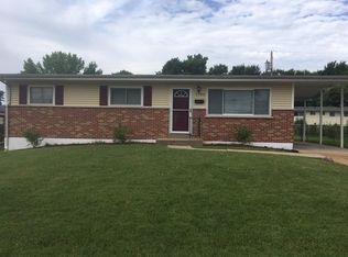 2700 Mockingbird Ln, Florissant, MO