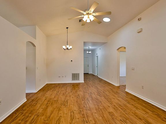 5th image of 448 Dahoon Holly Dr