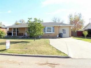 3826 NW Columbia Ave, Lawton, OK 73505