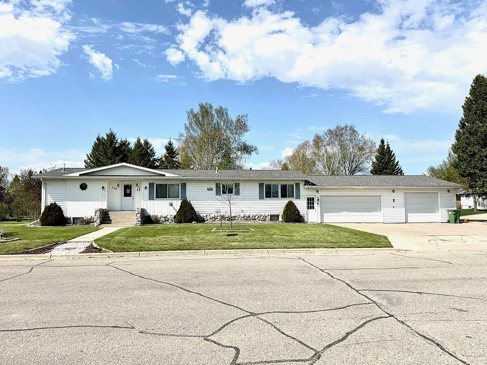 1st image of 103 8th St SW