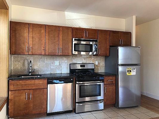 1st image of 473 W 165th St #1