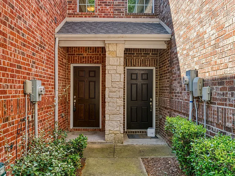 4602 Ladyfern Way — Photo 4