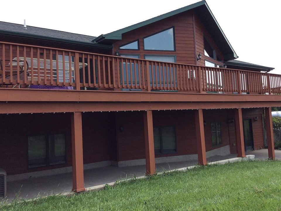 Back of house/deck