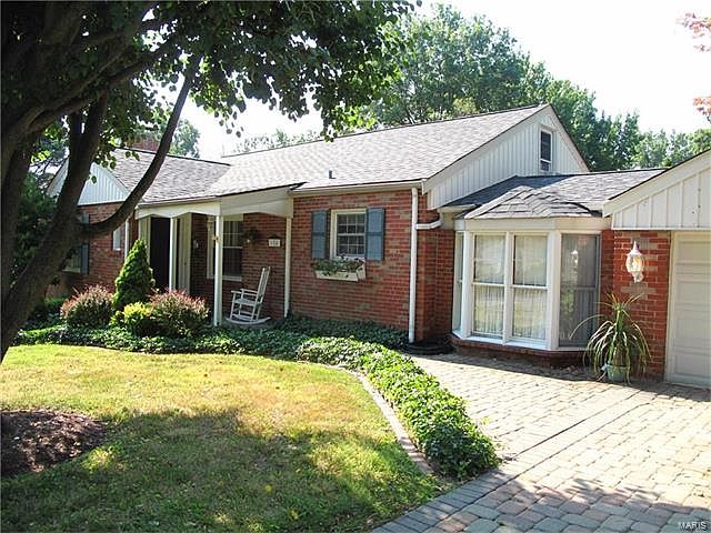 1st image of 114 Robert Ave