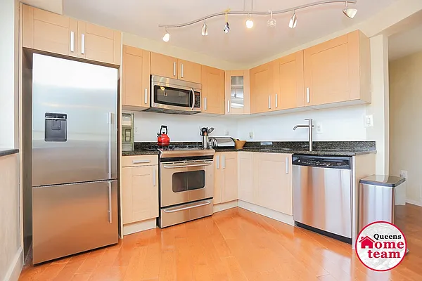 Sold by Keller Williams Realty Landmark II | media 1