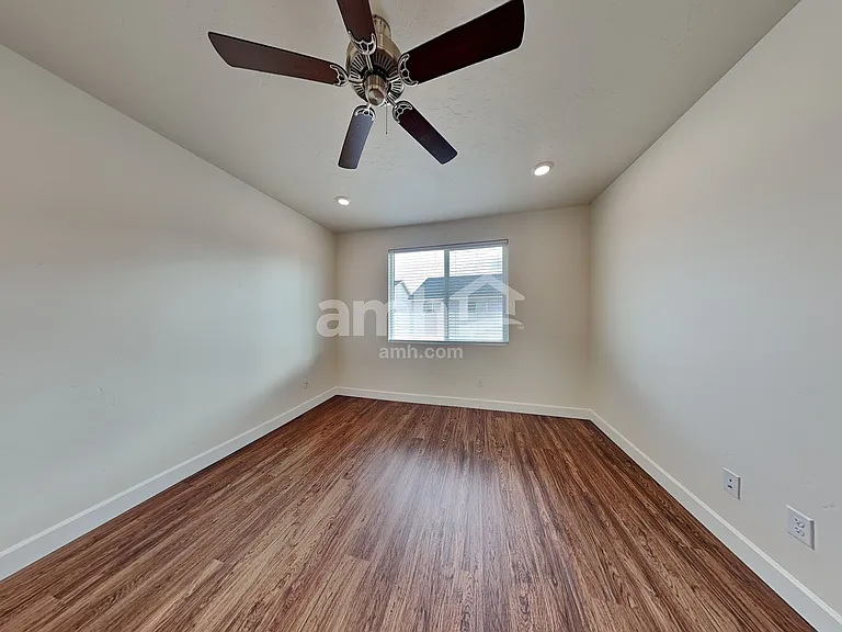 5032 W Milliron Dr — Photo 12