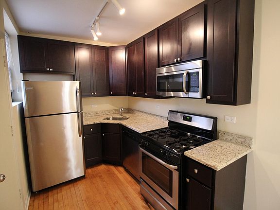 2nd image of 3123-25 W Lawrence Ave #2