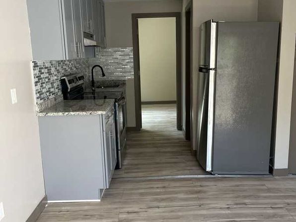 5 Brookside Ln Unit 5