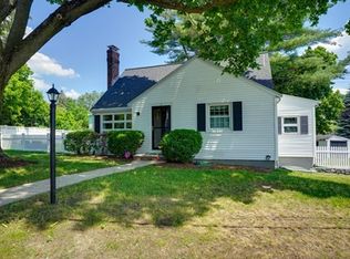1 Bruce Rd, Woburn, MA 01801