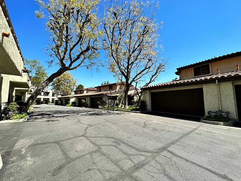 768 Fremont Villas — Photo 3