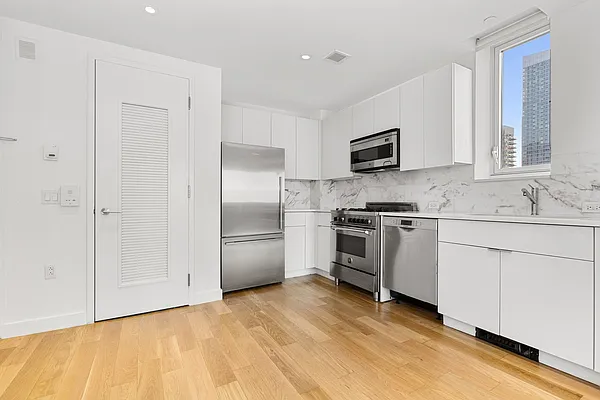 Rented by Compass | media 2