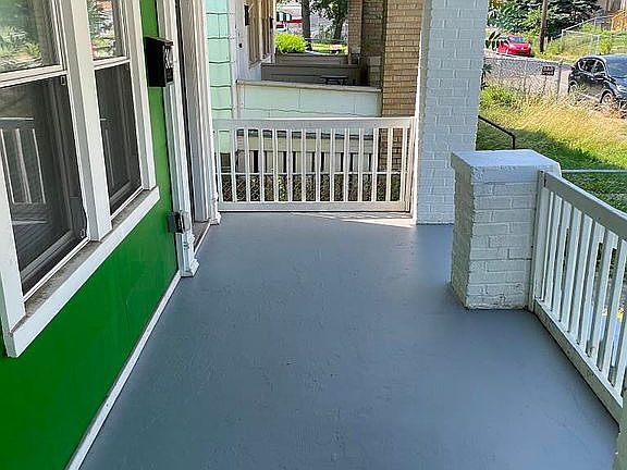 3rd image of 302-304 Brehl Ave