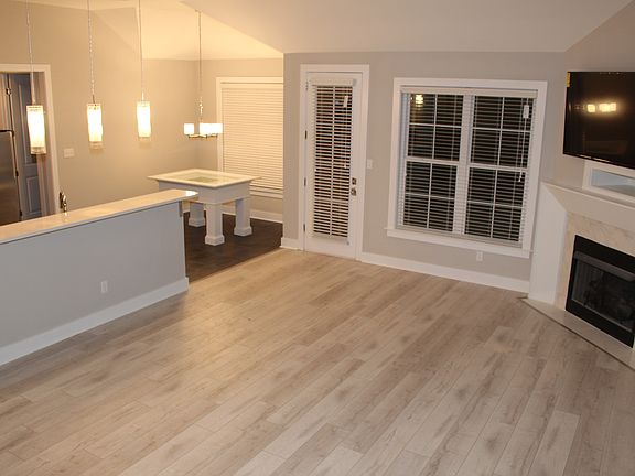3rd image of 4918 Matthew Dr