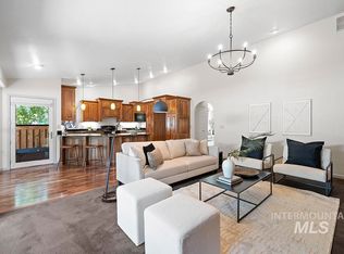 1712 E Silverspot Ln, Boise, ID 83706