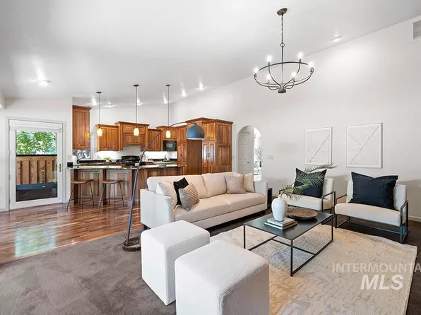 1712 E Silverspot Ln, Boise, ID 83706