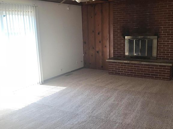 2nd image of 1053 Hudson Ave