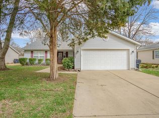 1723 Laurette Ln, Belleville, IL 62226