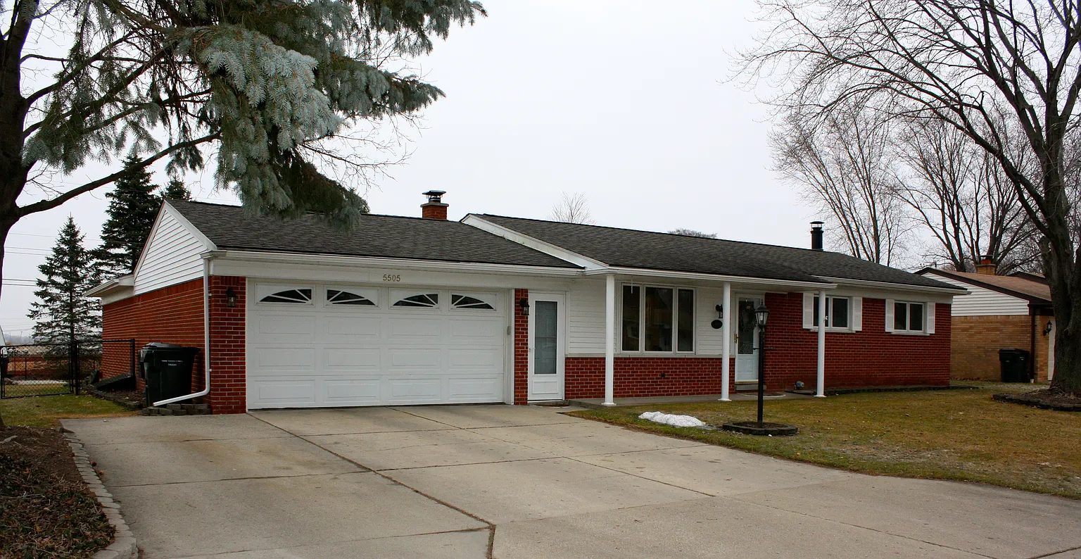 5505 Sharon Ave photo 1