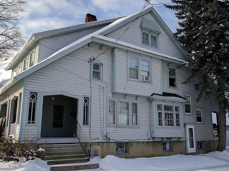 139 N Indiana Ave — Photo 22
