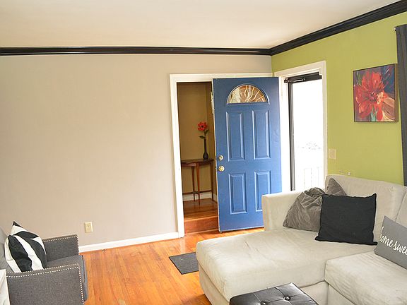 2nd image of 4317 Dalehurst Dr