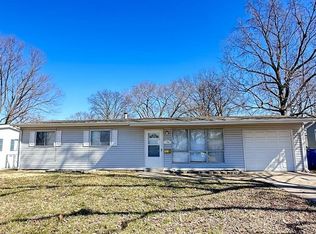 1760 Kay Dr, Florissant, MO 63031