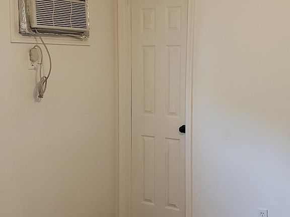 5th image of 3103 Pleasant Ave