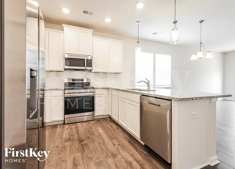 808 Birchcrest Way — Photo 6