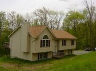 527 Shawanga Lodge Rd, Bloomingburg, NY 12721