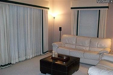 3rd image of 2801 Silverdale Ave