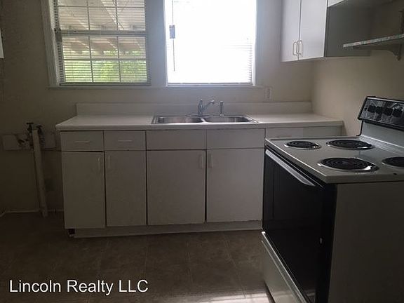 5th image of 1717 Charlton St