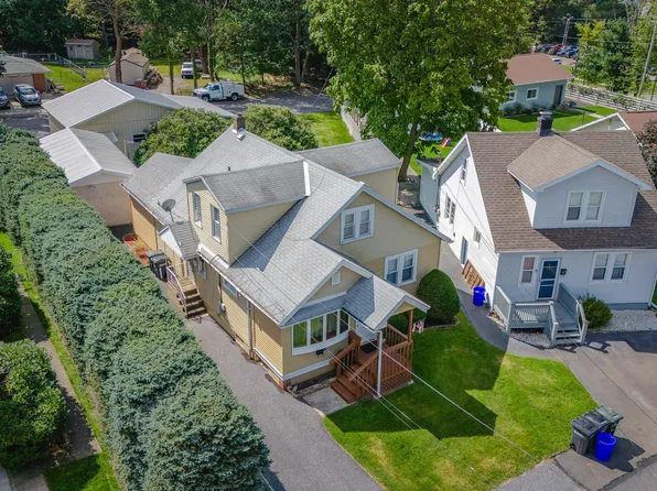 982 E Chestnut St, Hazleton, PA 18201