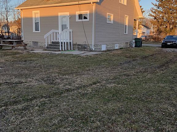 3rd image of 1699 Jefferson Ave