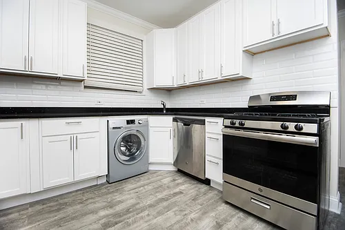331 Kedzie St #2 Photo 1