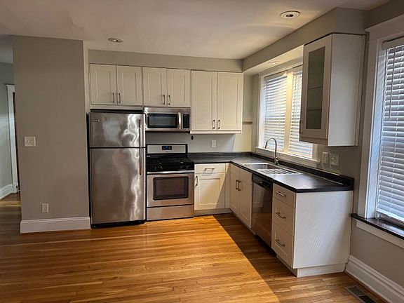 4th image of 2023 Alfred Ave APT 1N
