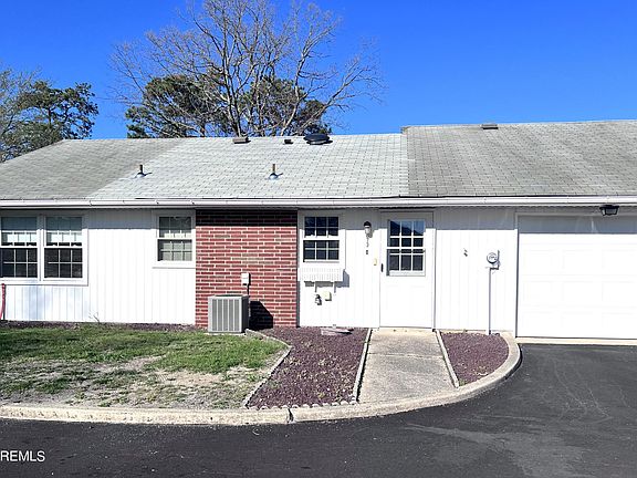 2nd image of 673B New Castle Court
