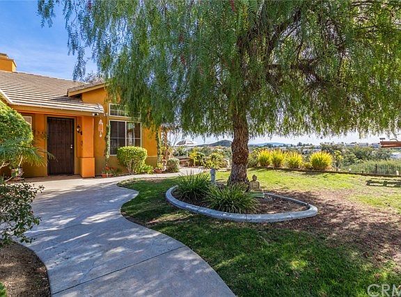5th image of 39746 Cobbler Ct