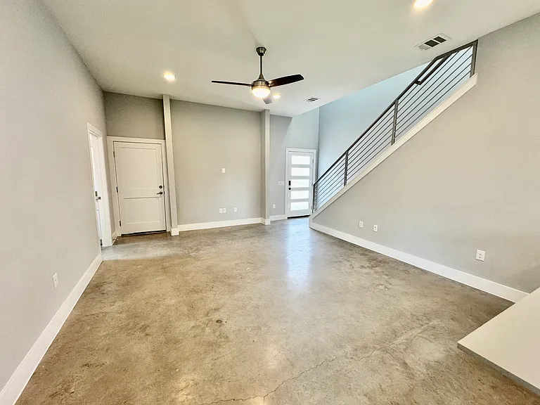 6911 Meador Ave — Photo 21
