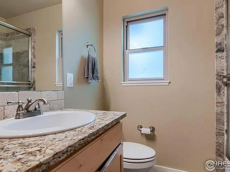 634 S Grant Ave — Photo 16