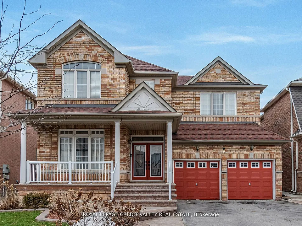 18 Trailhead Cres