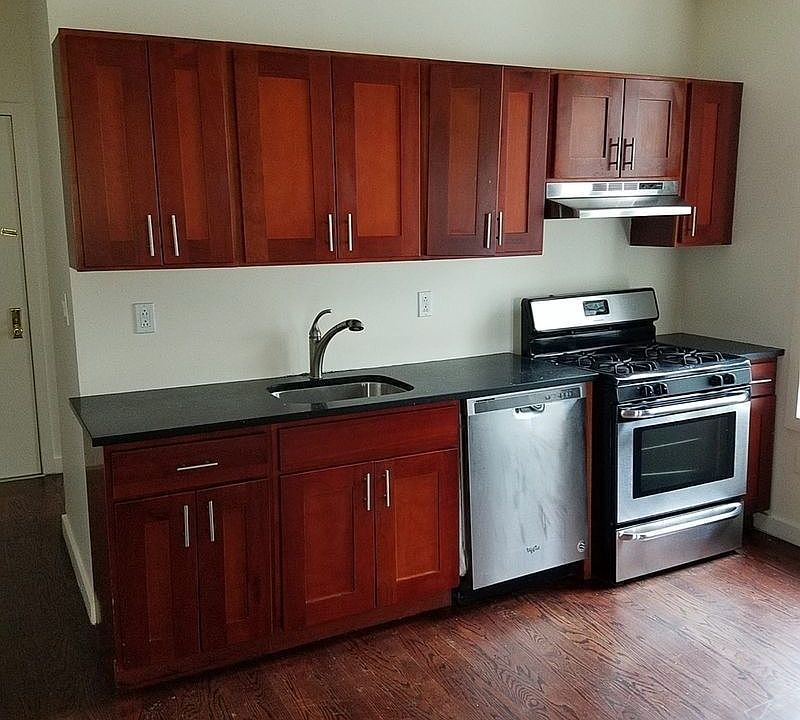 1st image of 860 Nostrand Ave APT 3